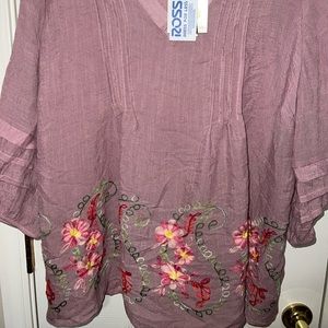 Embroidered blouse 3/4 quarter sleeve v neck